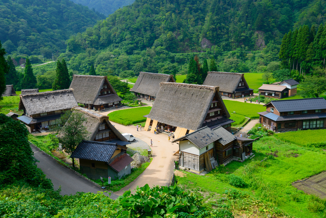 Gassho-zukuri village