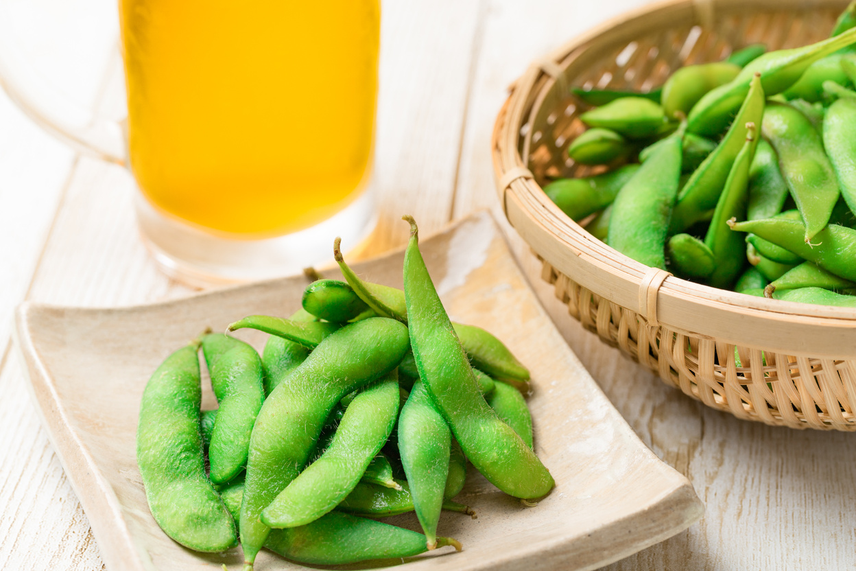 Boiled edamame and draft beer